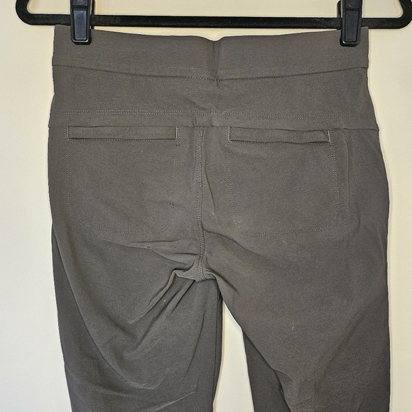 VGUC Athleta Wander Utility Pant Olive Green Sz 0 Zero - Picture 6 of 16